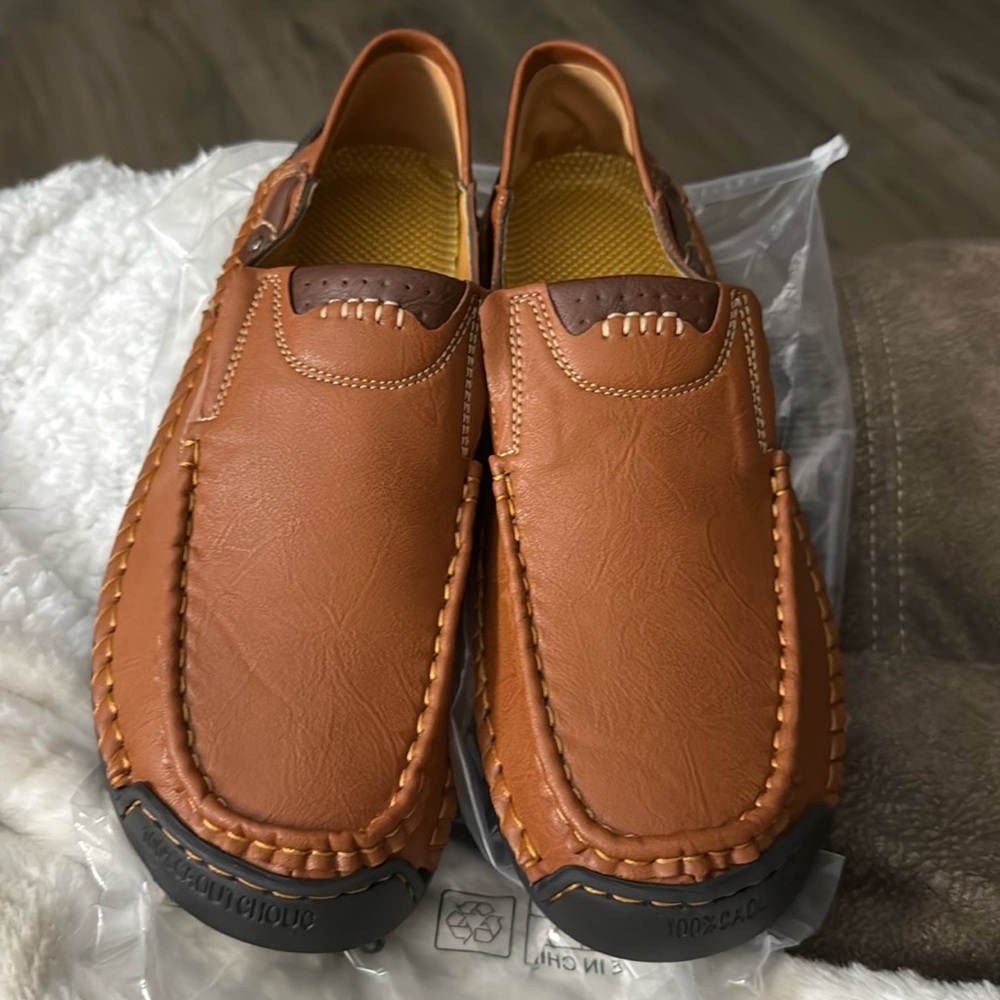 NIB LIGHT BROWN MENS SIZE 48 or US 14 DRESS SHOES